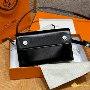 Ví dài nữ Hermes Snap có dây đeo THM5006