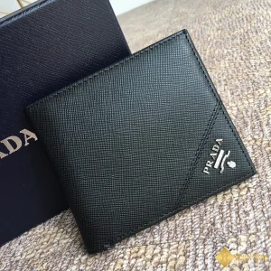 Ví ngắn Prada nam da Saffiano TBP0513