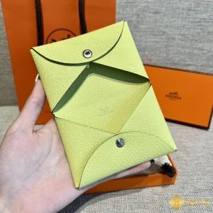 Ví ngắn nữ Hermes Calvi Duo THM60088 2024