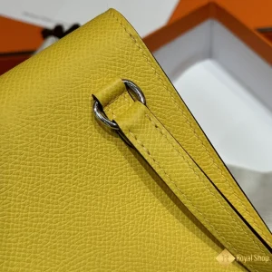 chất liệu Ví dài nữ Hermes Snap có dây đeo THM5000