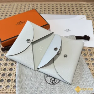 địa chỉ mua Ví ngắn nữ Hermes Calvi duo THM60076