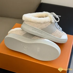 giá Giày sneaker nữ LV hở lưng lót lông CK5901