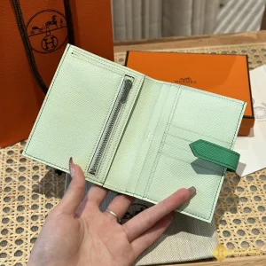 giá Ví ngắn nữ Hermes Bearn THM60026