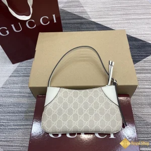 Túi Gucci nữ mini GG Emblem màu be 820696