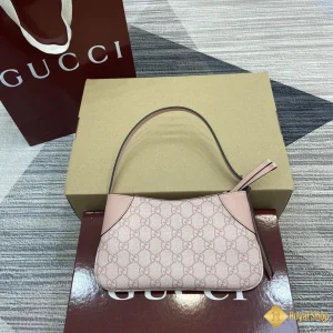 Túi Gucci nữ mini GG Emblem màu hồng  820696