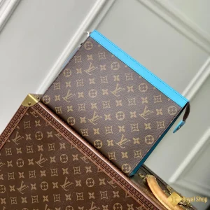 Túi LV nam Clutch Pochette Voyage Monogram M12820