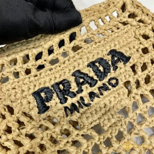 chất liệu Túi Prada nữ mini Tote Raffia 1BG444