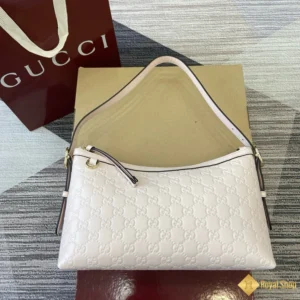 Túi Gucci nữ GG Emblem medium Hồng nhạt 847449