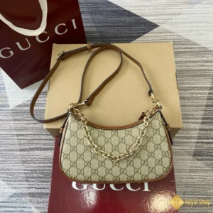 Túi Gucci nữ GG Emblem small 847447 FAD6L 9758