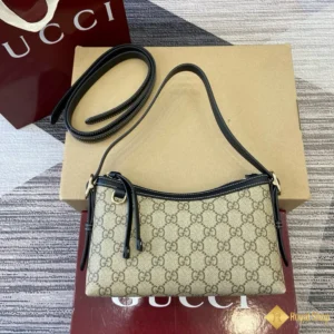Túi Gucci nữ GG Emblem small 847450