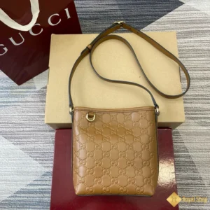 Túi Gucci nữ GG Emblem ‎nano bucket màu nâu 847090