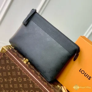 Túi LV nam Clutch Pochette Voyage Souple M26741