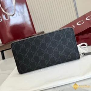 cận cảnh Ví dài Gucci nam có khoá kéo màu đen 856562