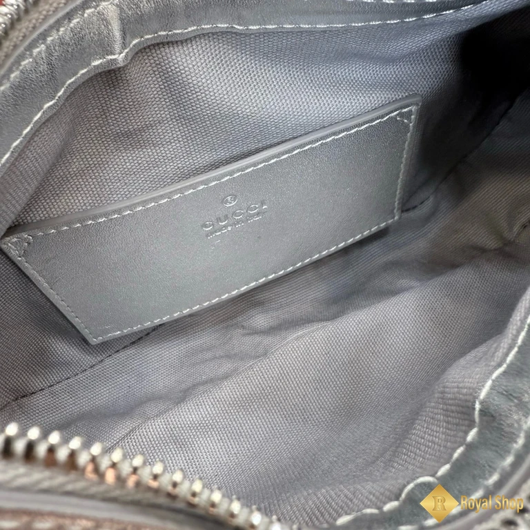 Túi Gucci nữ GG Emblem small 847447 HCM
